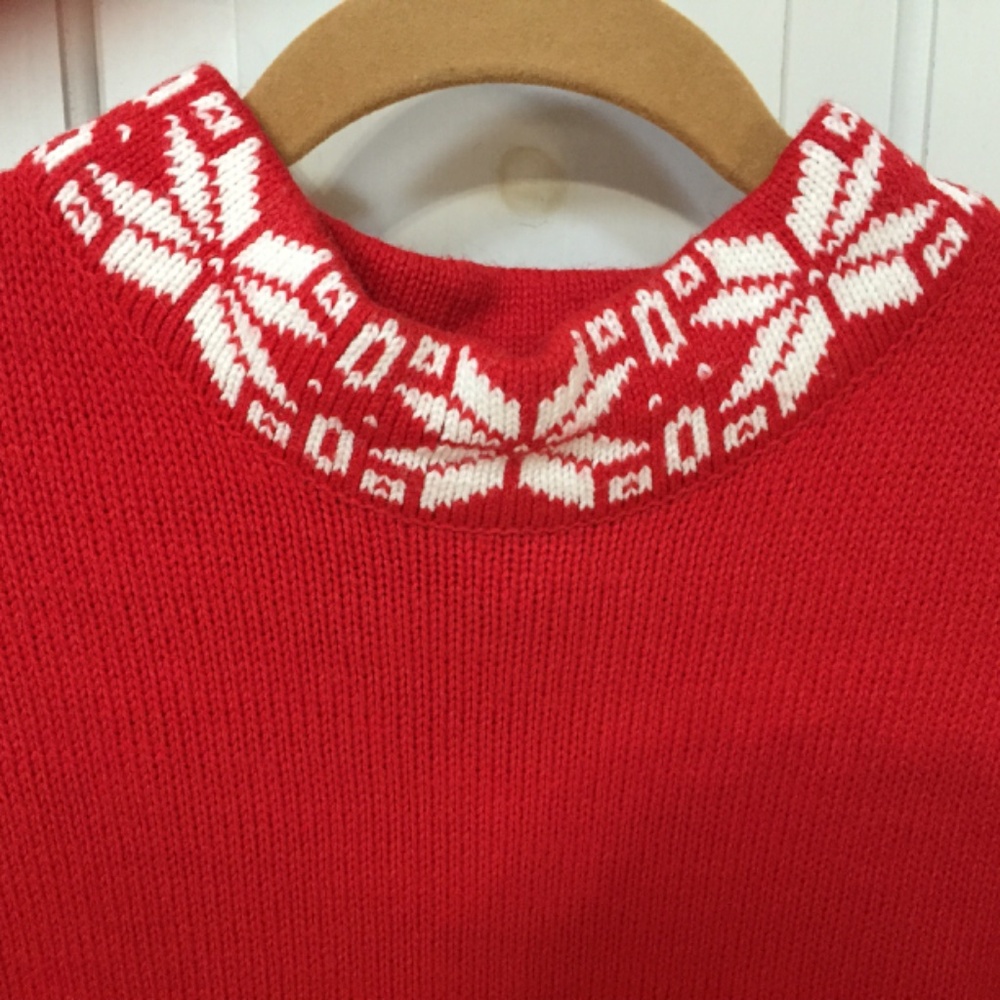 Red Snowflake Women's Sweater - Picture 5 of 15